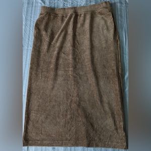 Uniqlo Women’s XXL corduroy skirt with pockets